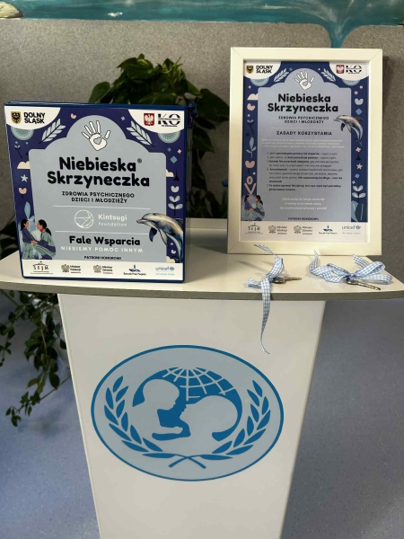  Inauguracja „Niebieskiej Skrzyneczki Zdrowia Psychicznego” w Szkole Podstawowej im. UNICE